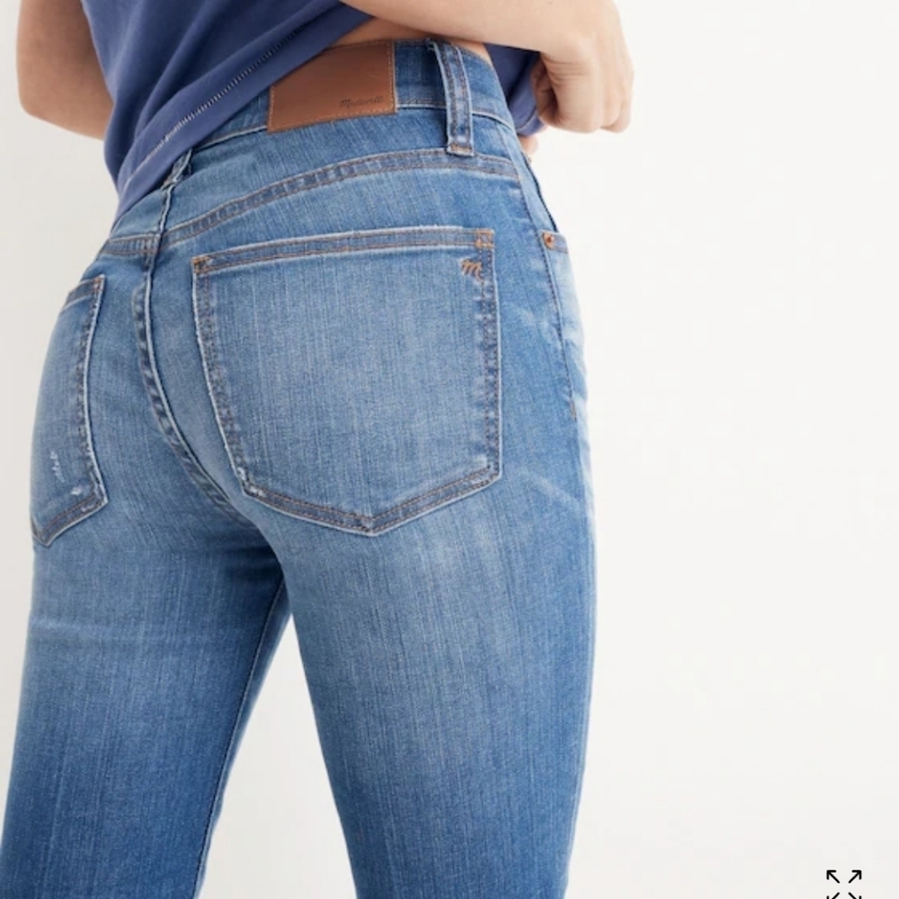 Madwell Cali Demi Boot Deconstructed Hem Jeans - Picture 4 of 12